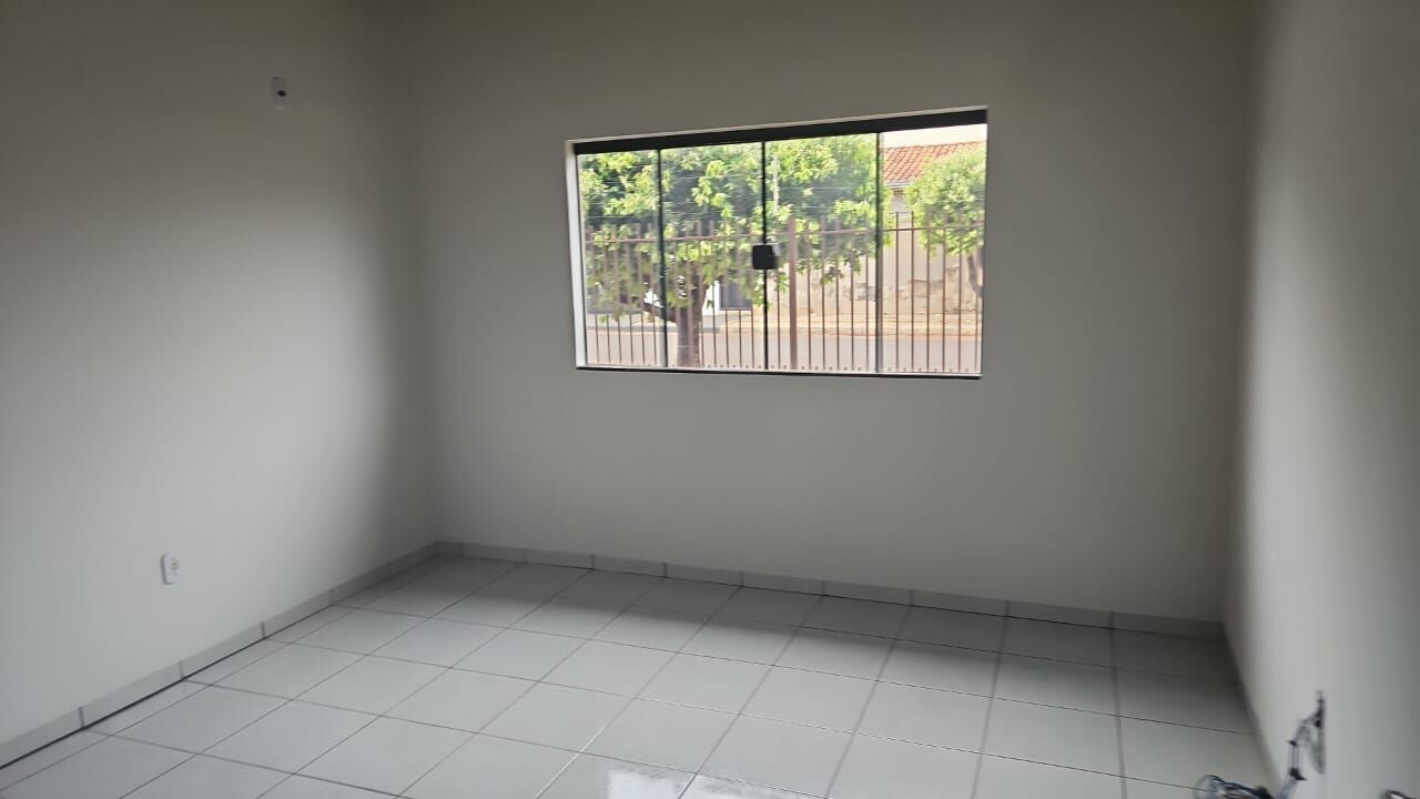 Foto 4 de Casa no Jardim Tanaka