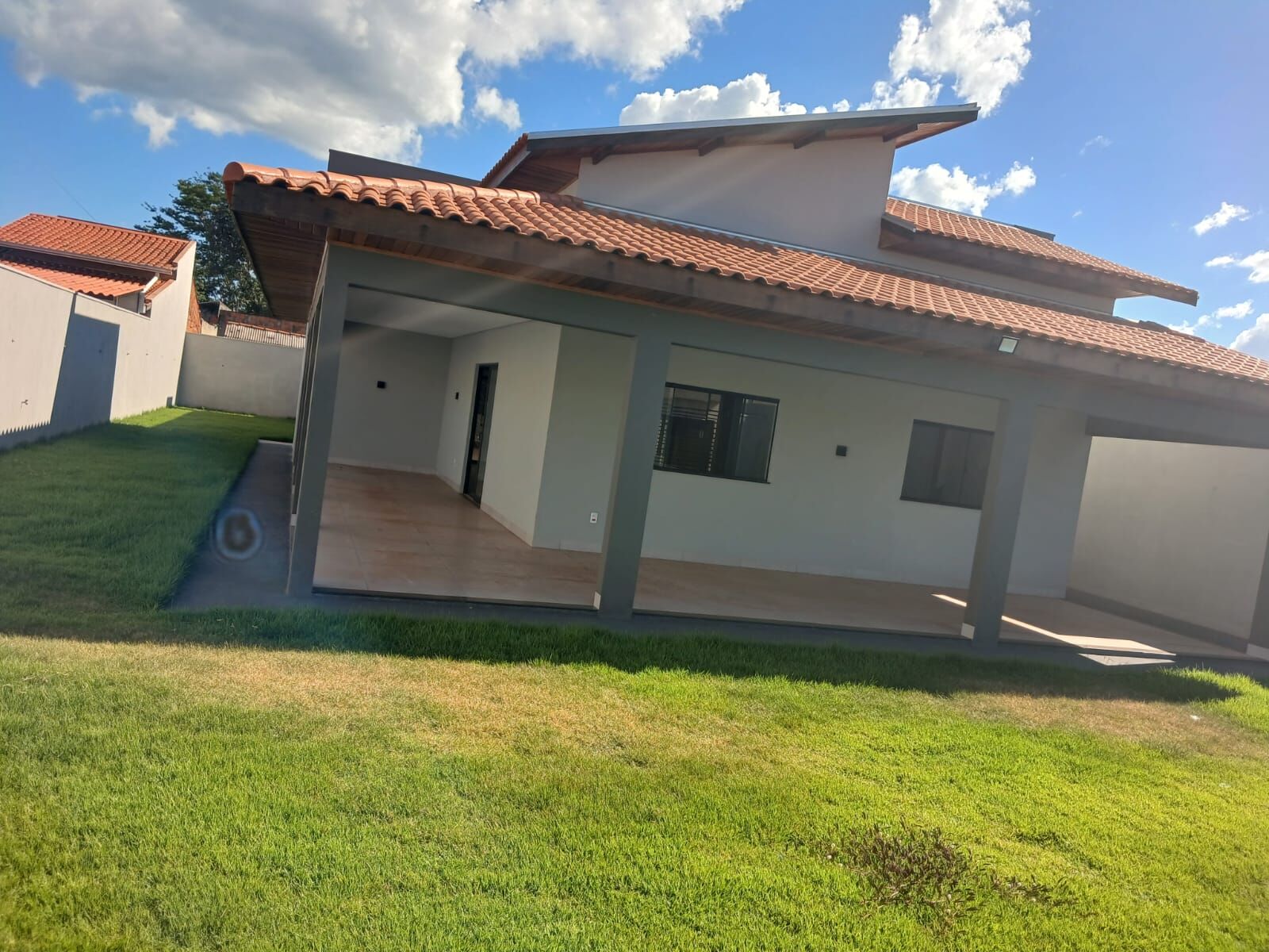 Foto 2 de Casa no Jardim Tangará II