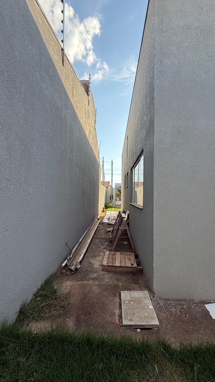 Lateral