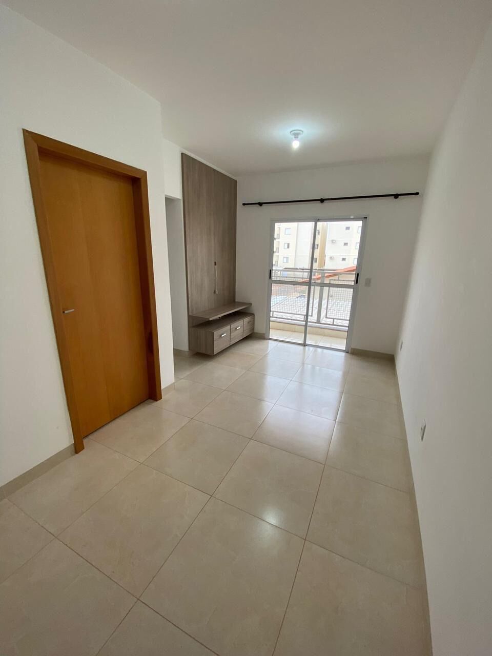 Foto 3 de Apartamento no Condominio Zurick