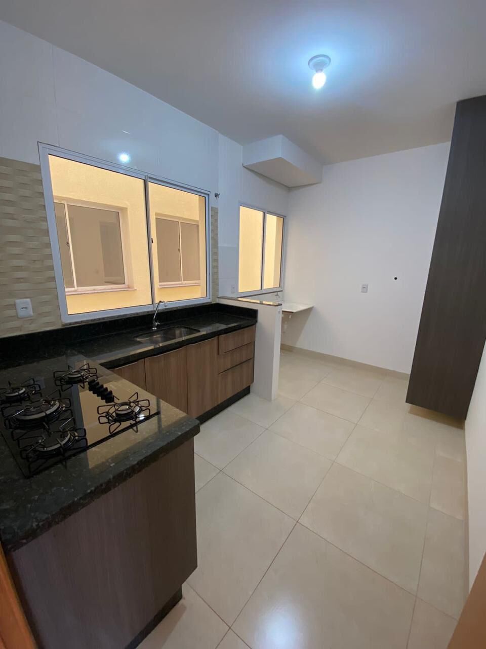 Foto 4 de Apartamento no Condominio Zurick