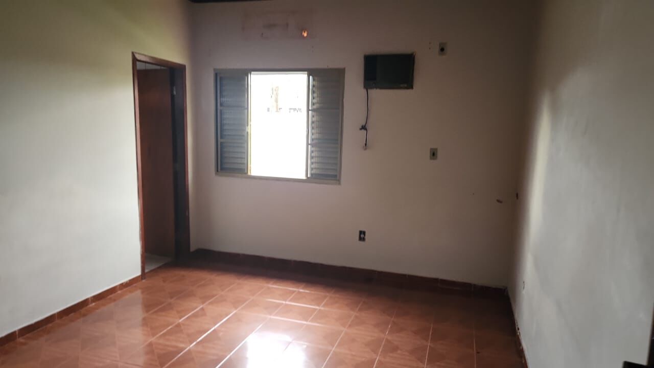 Foto 4 de Casa no Jardim Califórnia